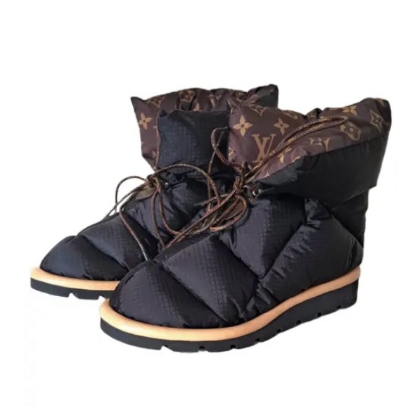 Shoes - Louis Vuitton boots